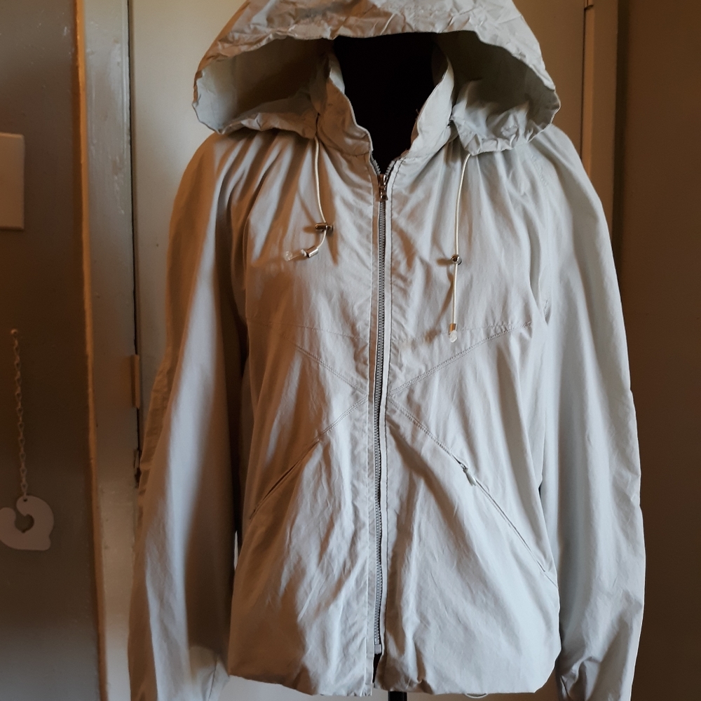 GREENSTONE VERSATILE JACKET EUC